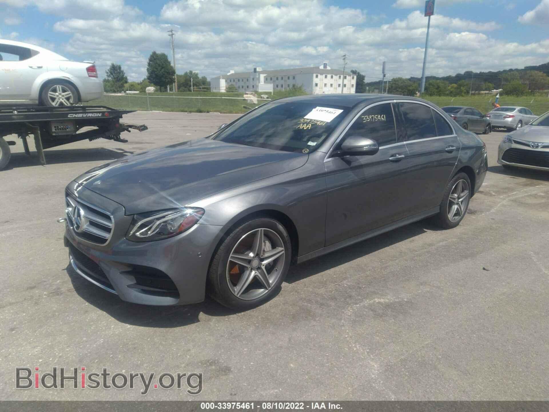 2017 MERCEDES-BENZ E-CLASS - VIN: WDDZF4KB9HA032551 - Фото 2