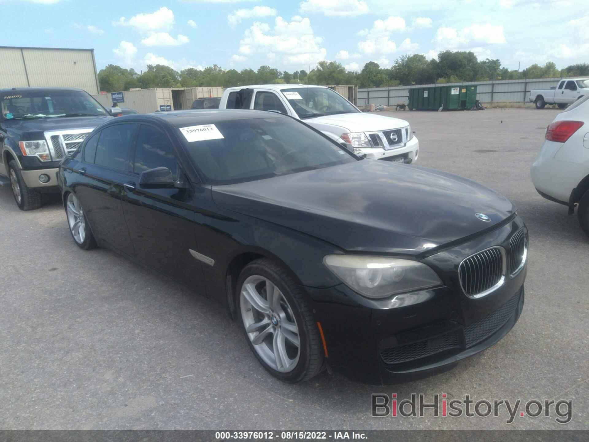 Photo WBAKB8C55BC852304 - BMW 7 SERIES 2011