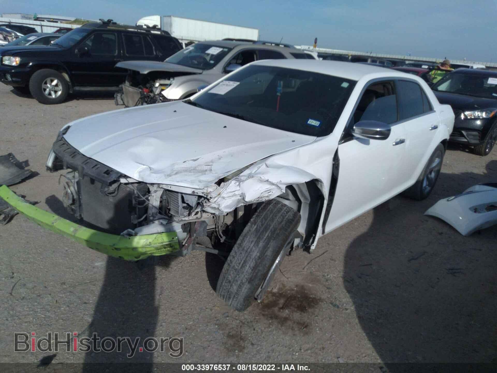 2011 CHRYSLER 300 - VIN: 2C3CA5CG9BH546525 - Фото 2