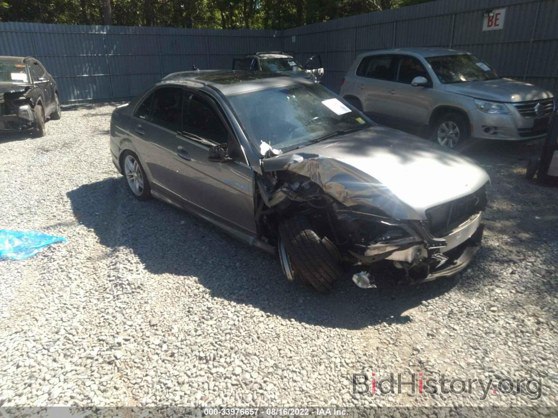 Photo WDDGF8AB1EA967851 - MERCEDES-BENZ C-CLASS 2014