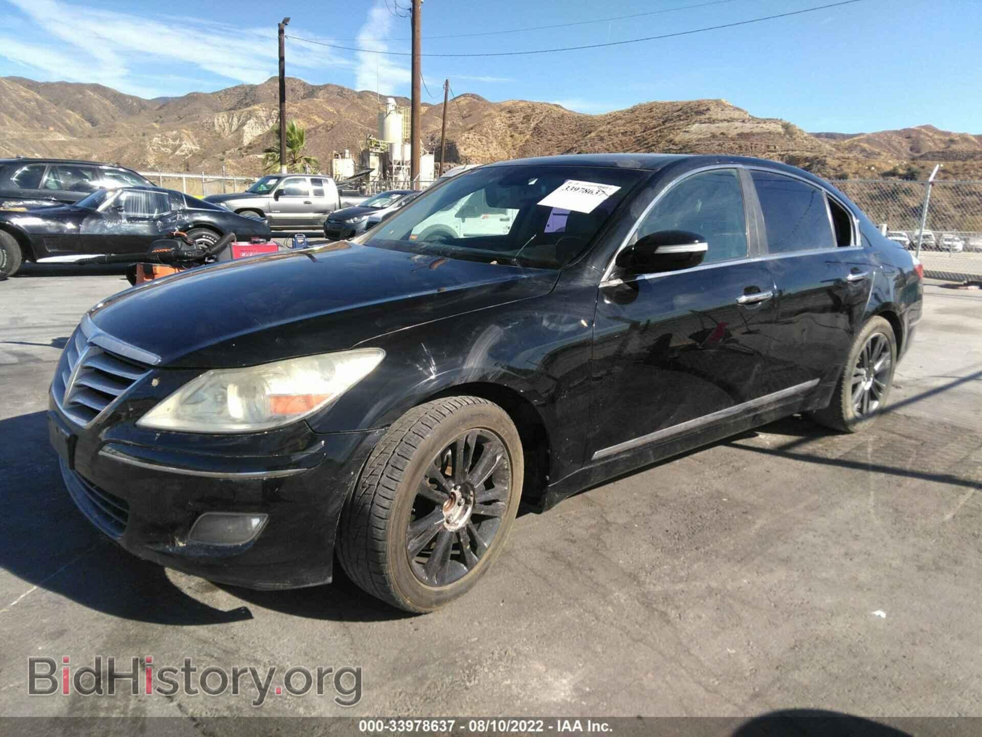 2009 HYUNDAI GENESIS - VIN: KMHGC46F49U044268 - Фото 2
