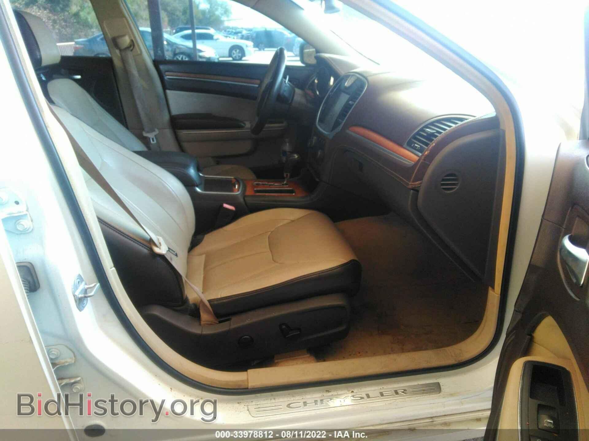 2012 CHRYSLER 300 - VIN: 2C3CCAPT5CH227764 - Фото 5