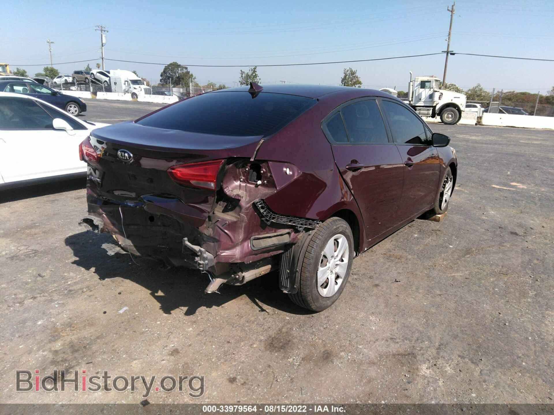 2017 KIA FORTE - VIN: 3KPFK4A78HE073207 - Photo 4
