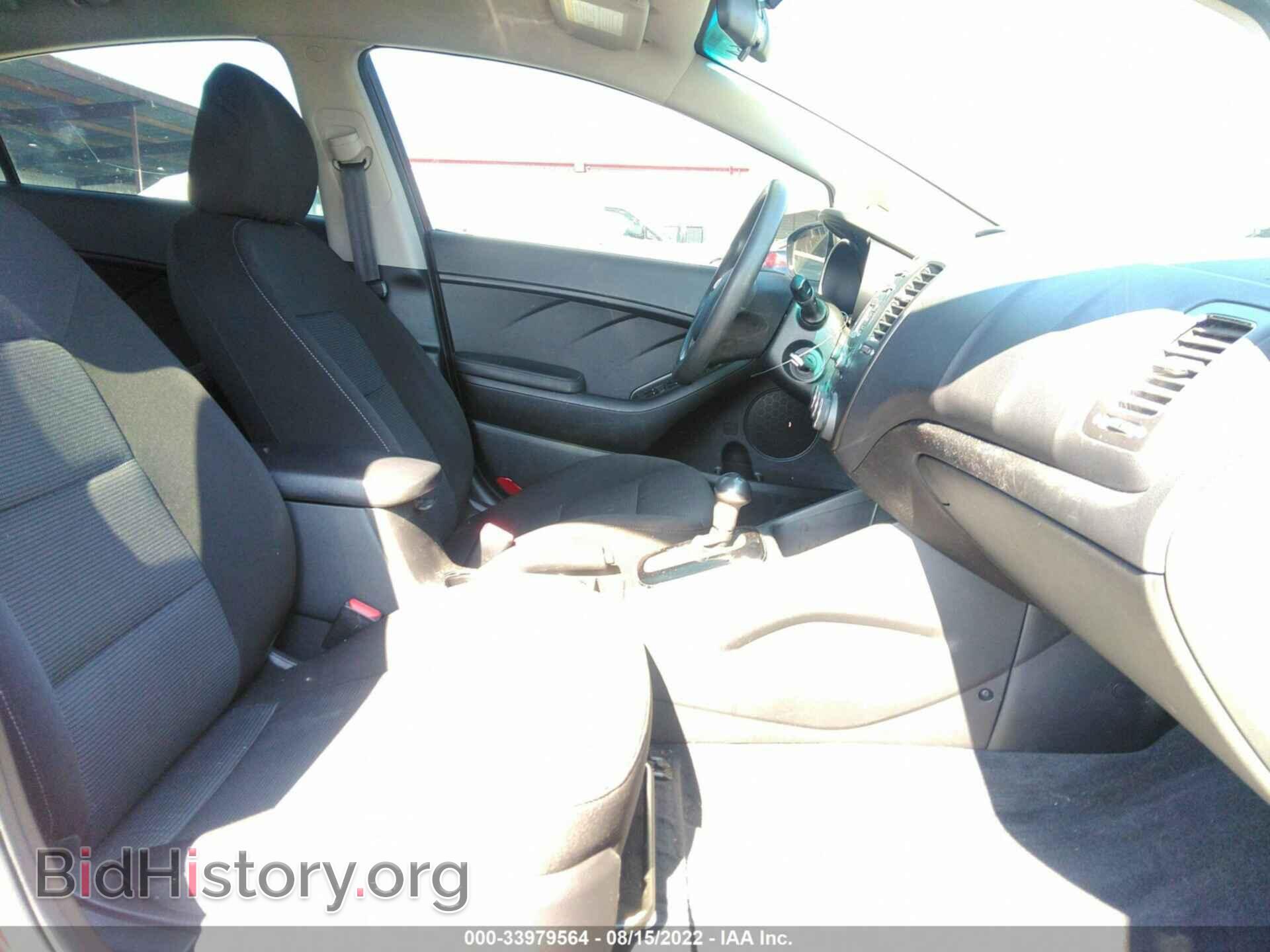 2017 KIA FORTE - VIN: 3KPFK4A78HE073207 - Photo 5