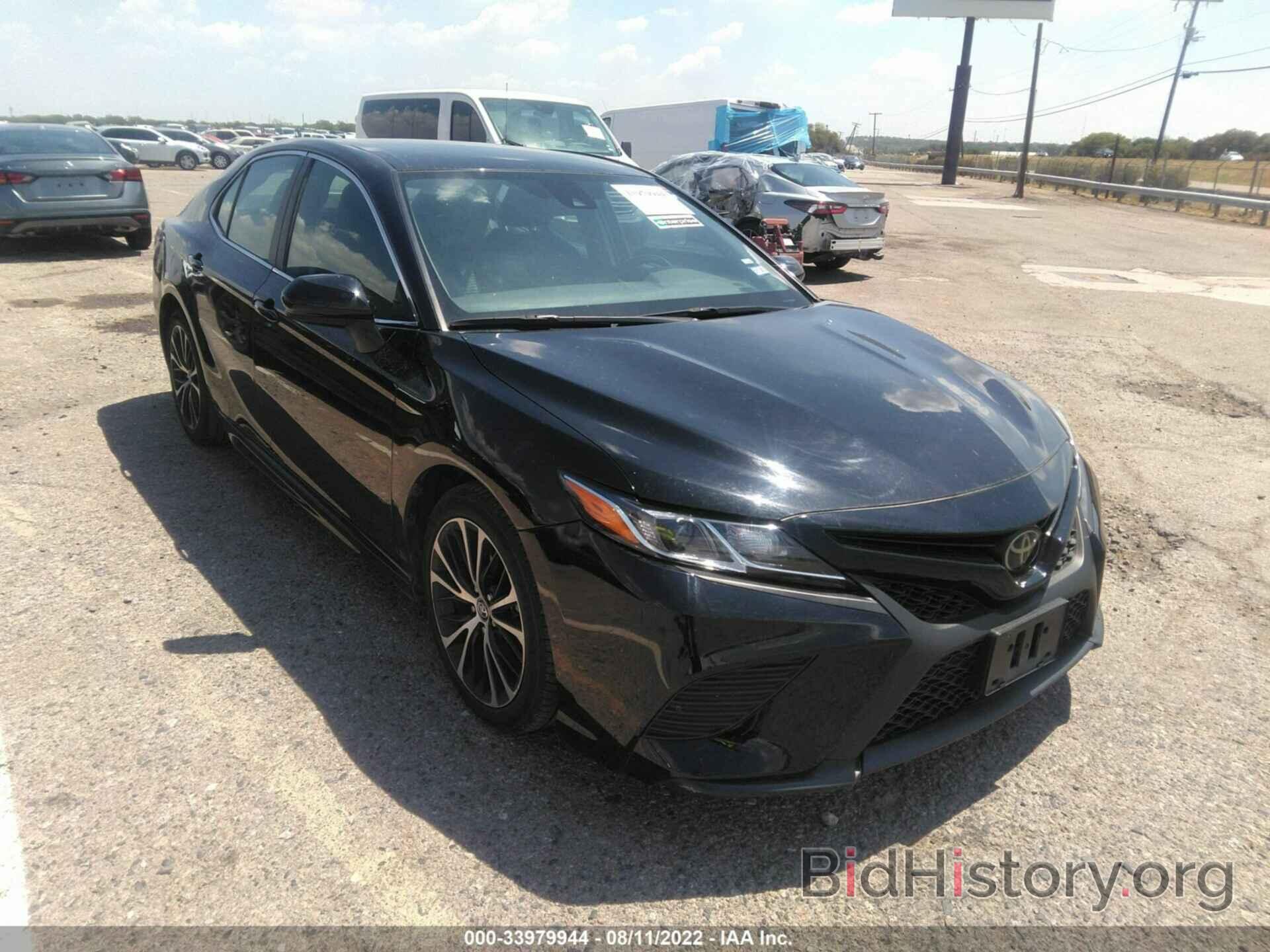 Photo 4T1G11AK5LU929143 - TOYOTA CAMRY 2020