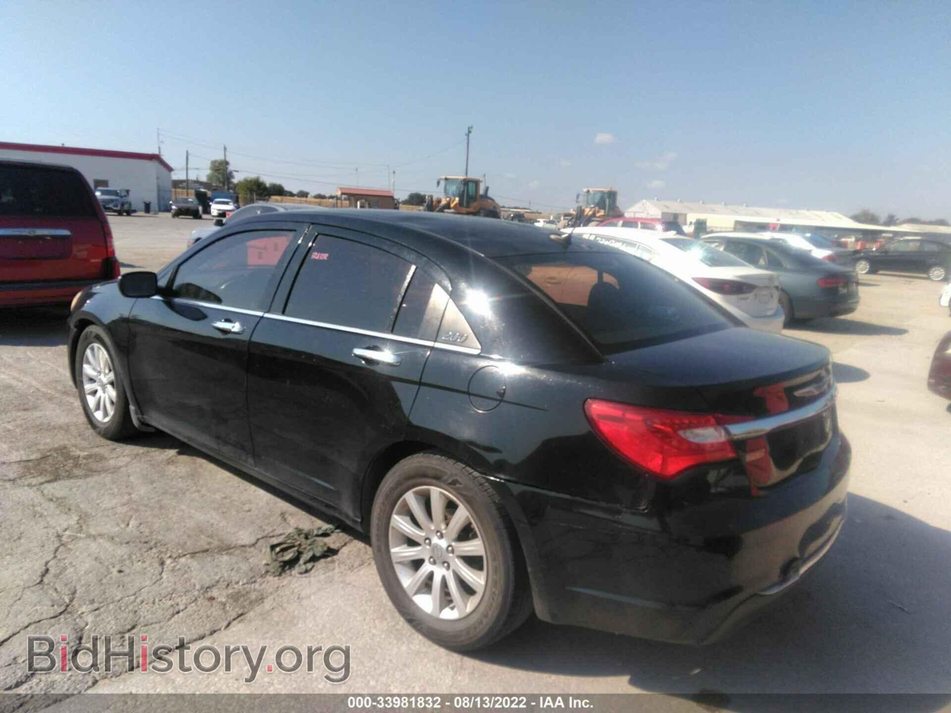 2013 CHRYSLER 200 - VIN: 1C3CCBCG8DN514930 - Photo 3