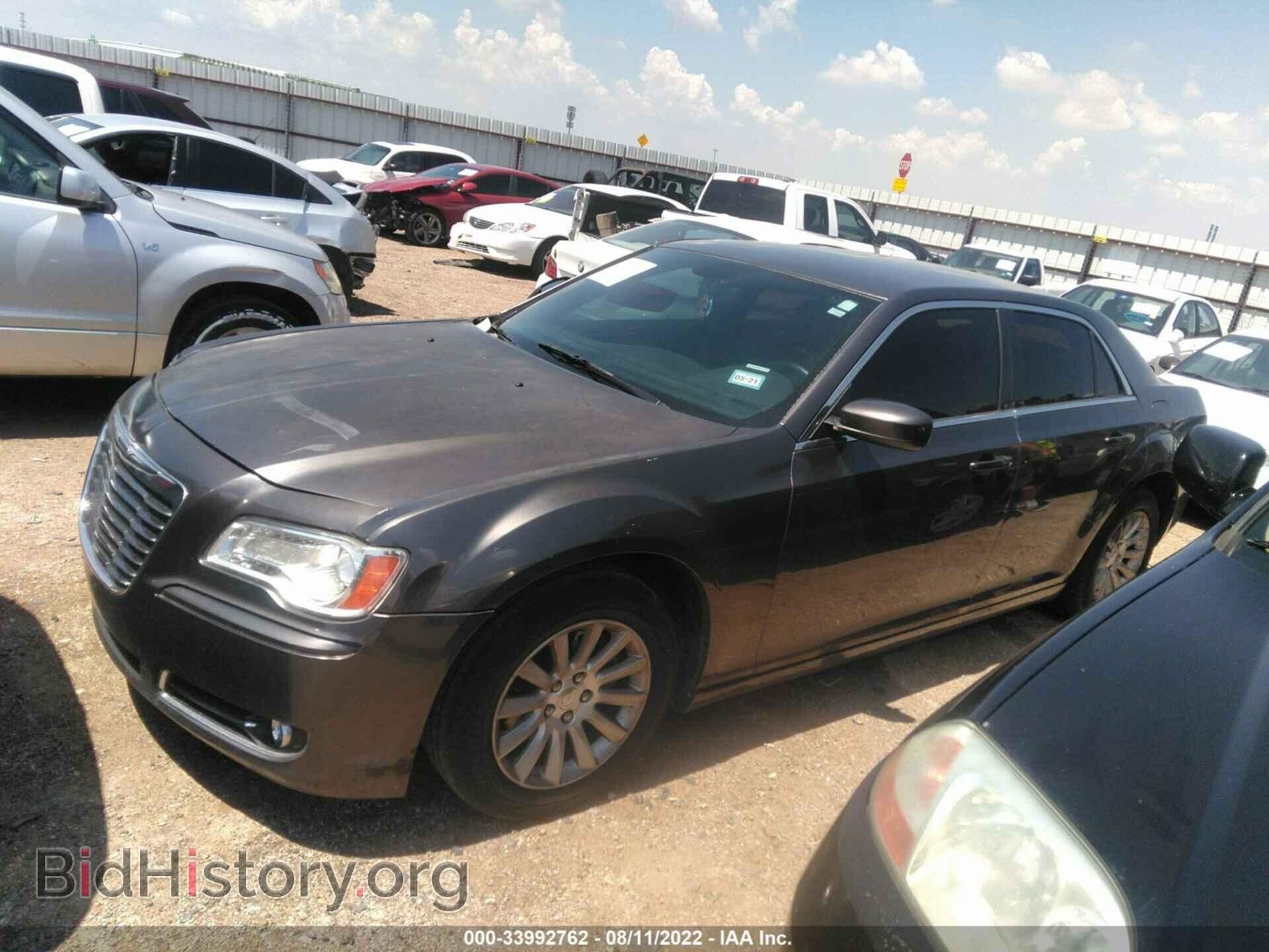 2014 CHRYSLER 300 - VIN: 2C3CCAAG2EH150964 - Photo 2