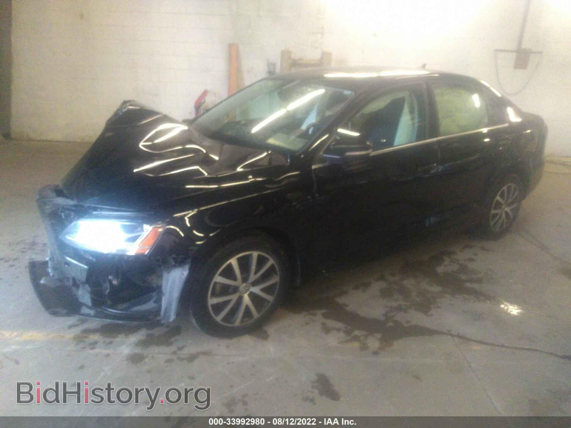2017 VOLKSWAGEN JETTA - VIN: 3VWDB7AJ3HM369632 - Фото 2