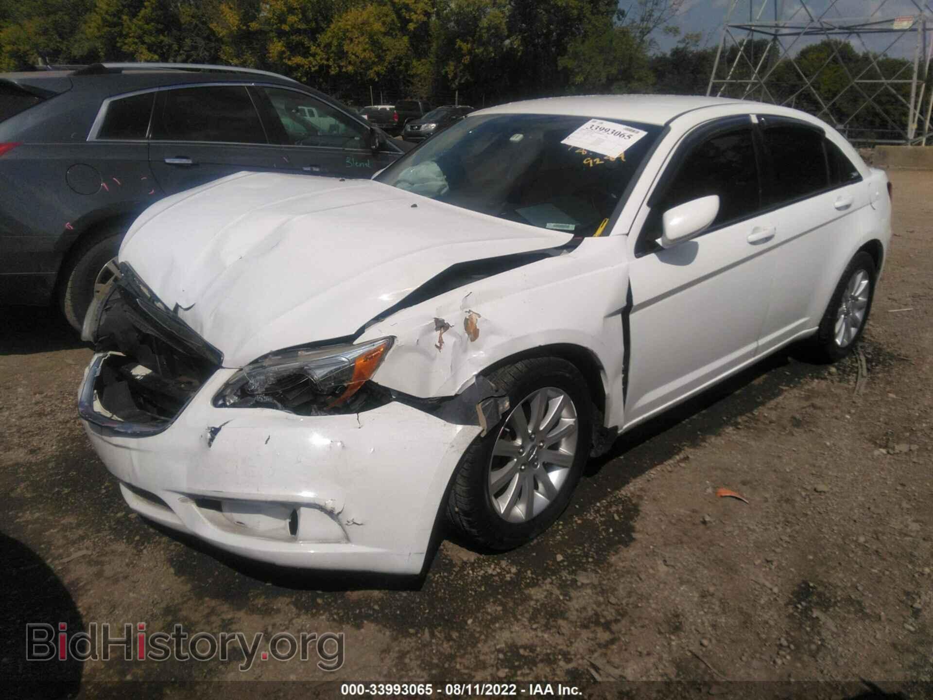 2012 CHRYSLER 200 - VIN: 1C3CCBBG3CN249284 - Фото 2