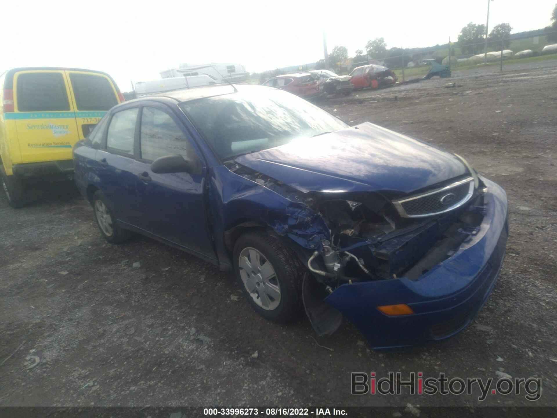 Photo 1FAHP34N66W215318 - FORD FOCUS 2006