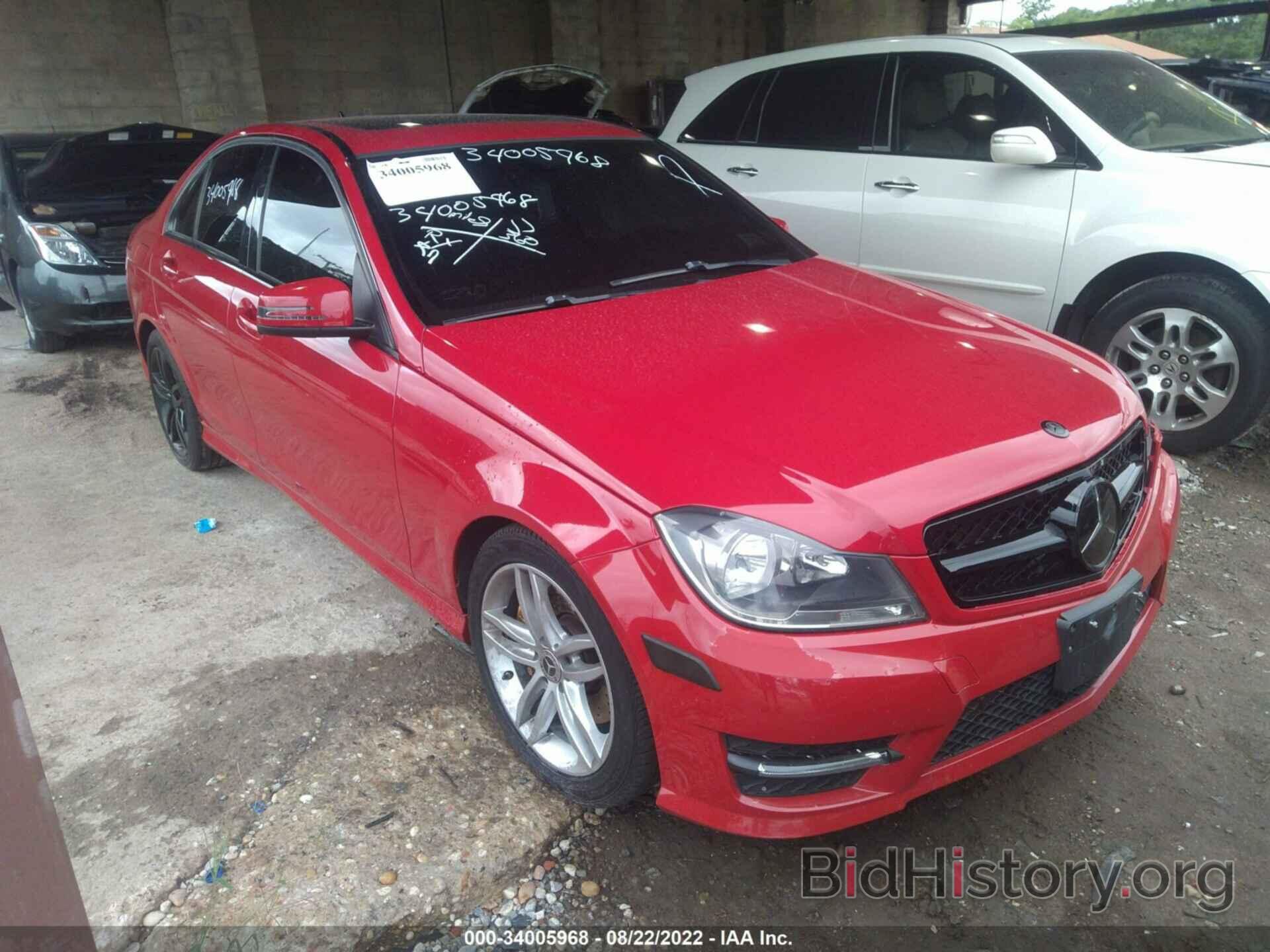 Photo WDDGF8AB2ER304614 - MERCEDES-BENZ C-CLASS 2014