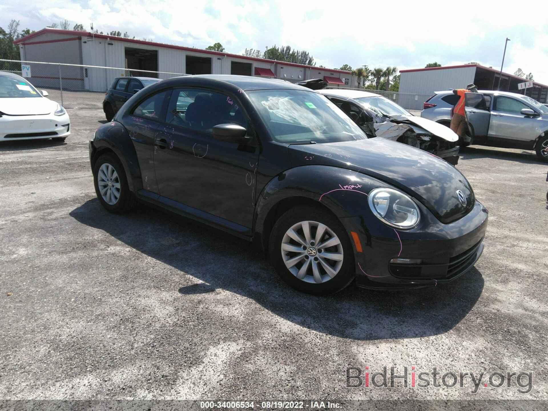 Photo 3VWFP7AT4DM671534 - VOLKSWAGEN BEETLE COUPE 2013