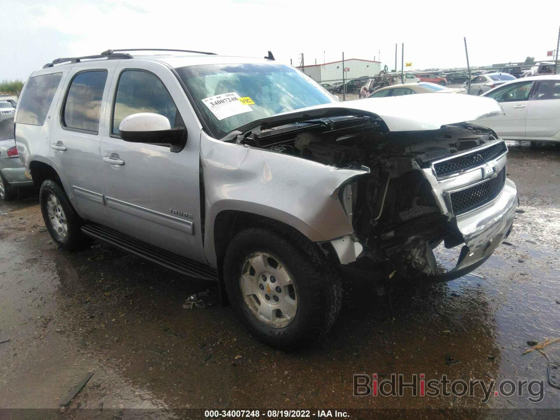 Photo 1GNSKBE00BR216217 - CHEVROLET TAHOE 2011