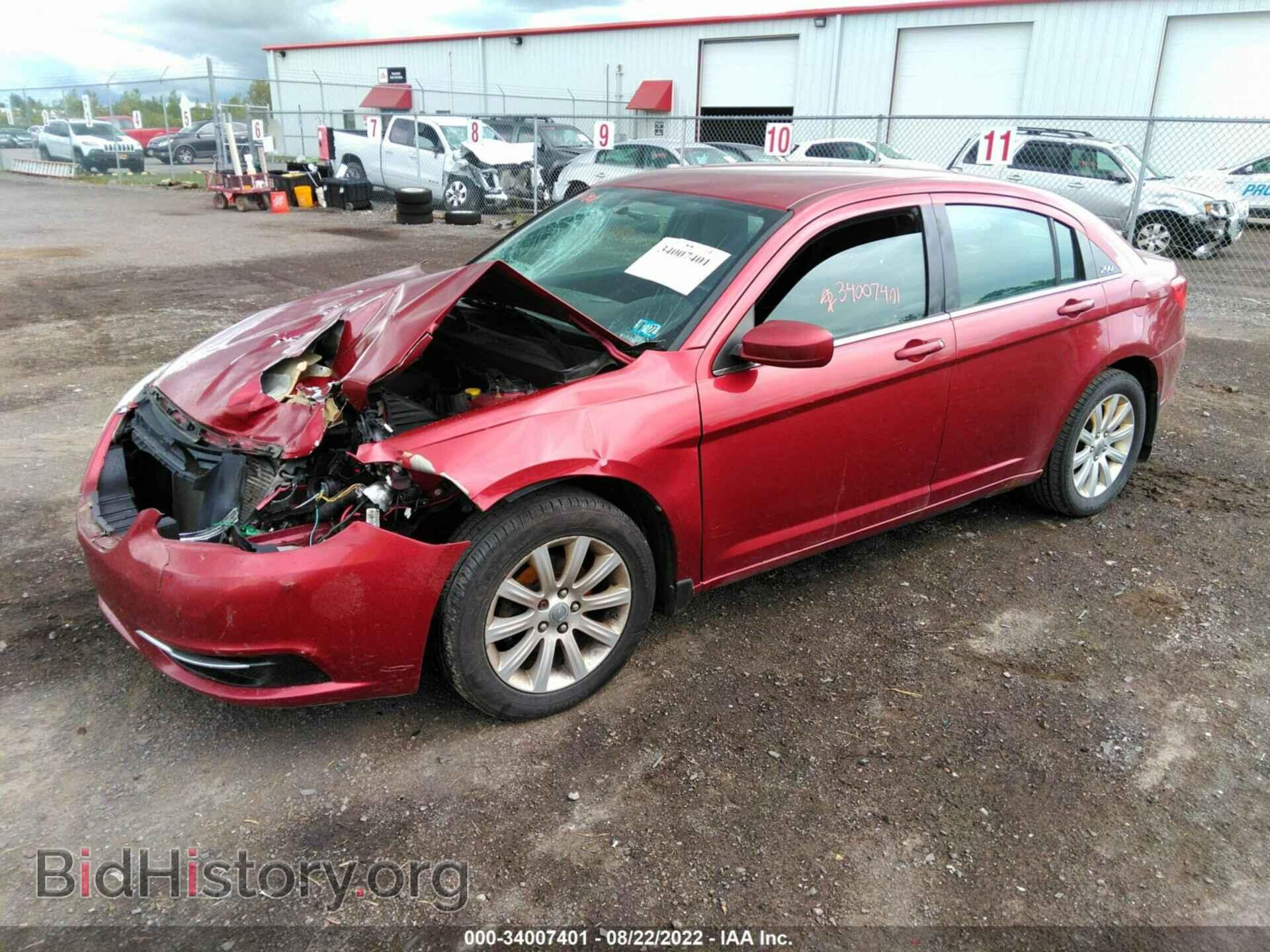 2011 CHRYSLER 200 - VIN: 1C3BC1FB6BN569752 - Фото 2