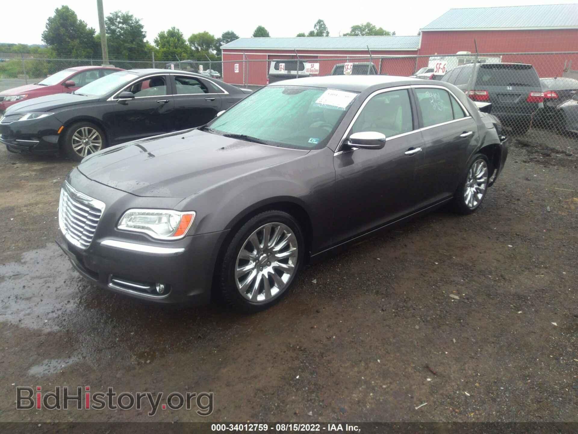 2014 CHRYSLER 300 - VIN: 2C3CCAAGXEH343301 - Фото 2