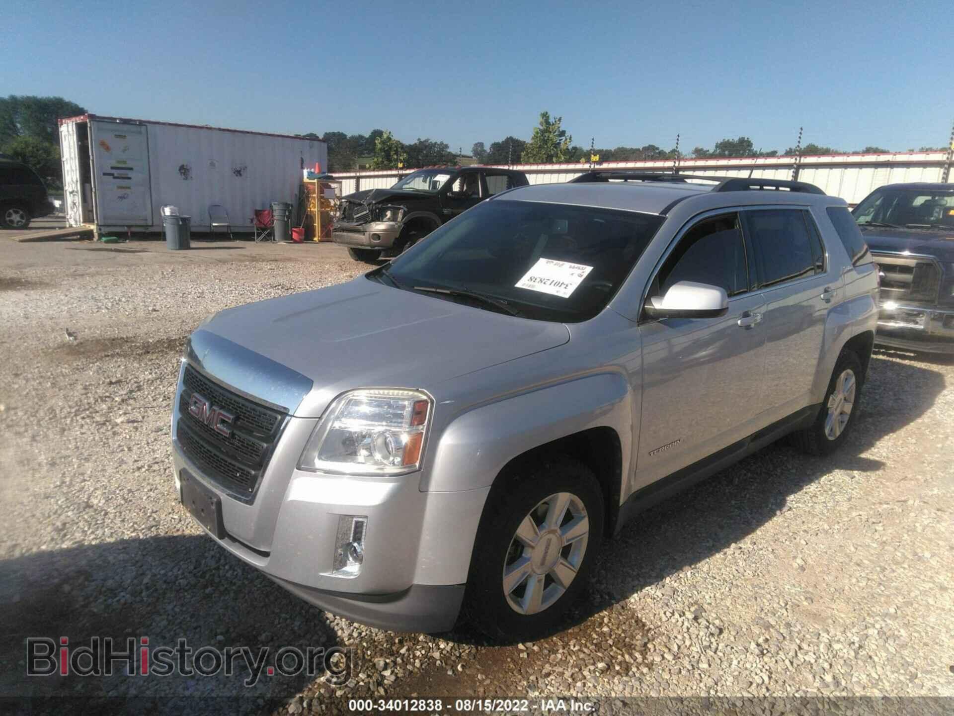 2011 GMC TERRAIN - VIN: 2CTALSEC3B6255704 - Фото 2