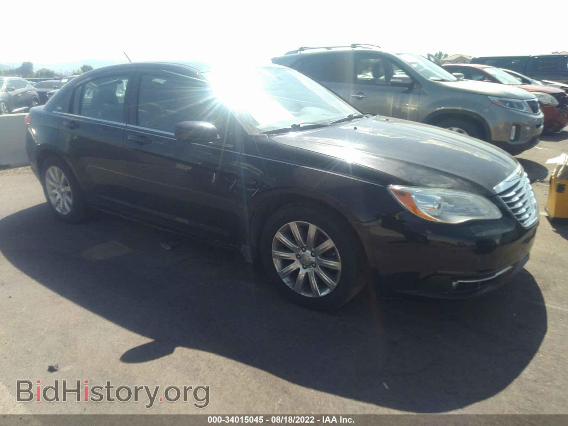 Photo 1C3CCBBBXEN100975 - CHRYSLER 200 2014