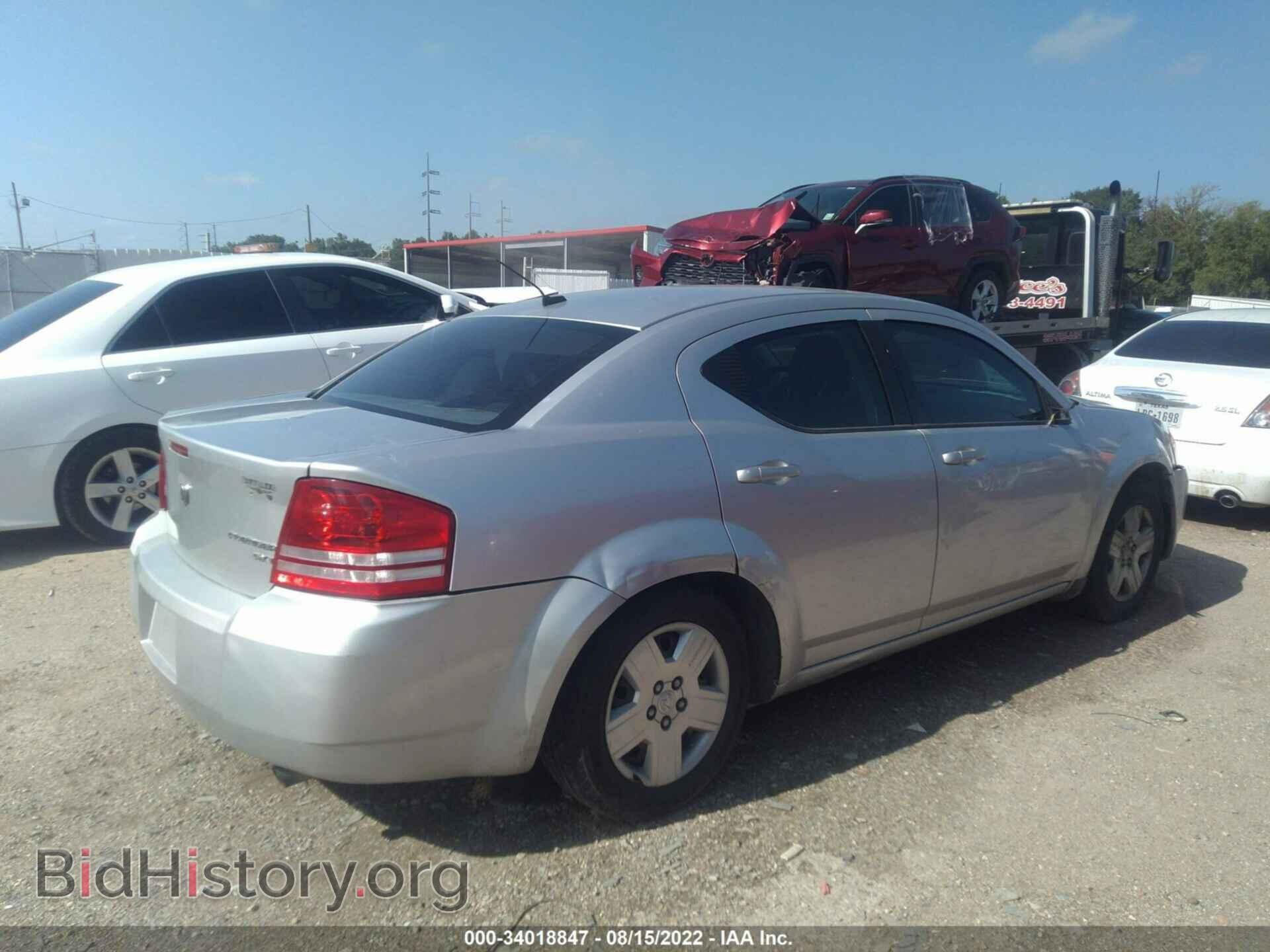 2010 DODGE AVENGER - VIN: 1B3CC4FB3AN117775 - Photo 4