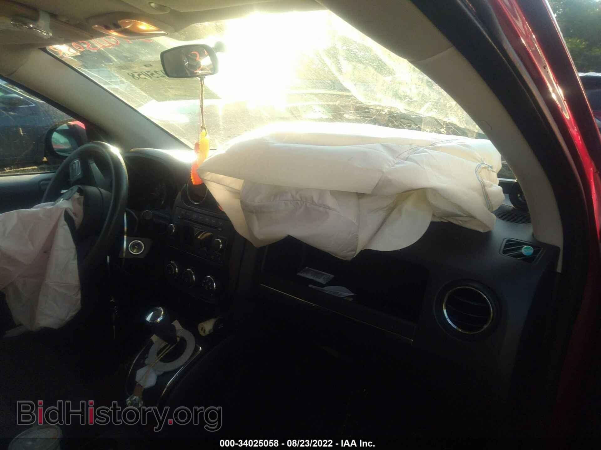 2011 JEEP COMPASS - VIN: 1J4NT1FA9BD216812 - Photo 5