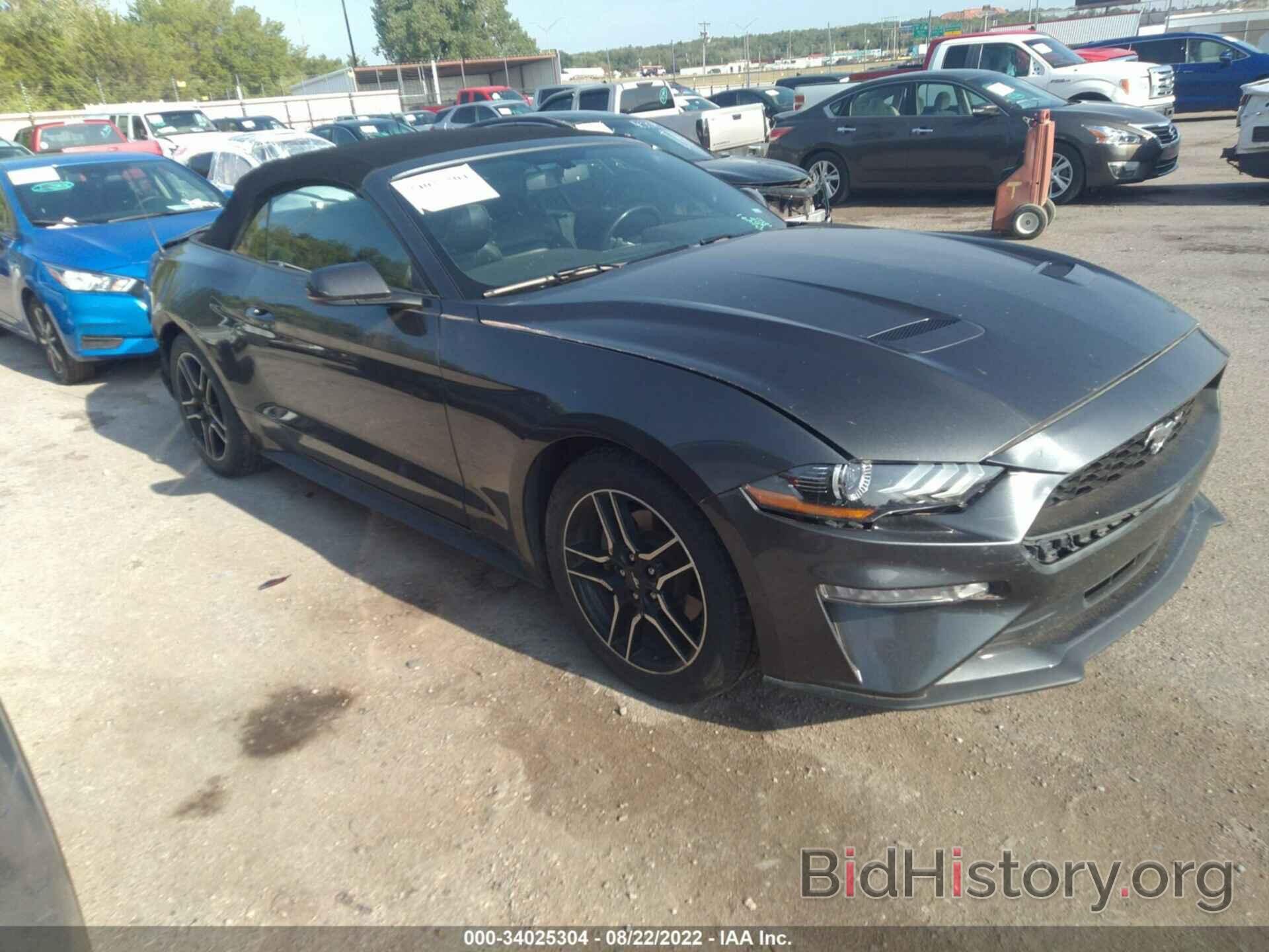 Photo 1FATP8UH4L5147054 - FORD MUSTANG 2020