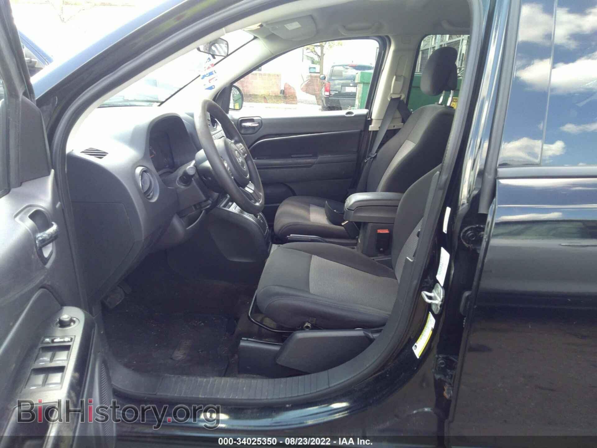 2014 JEEP COMPASS - VIN: 1C4NJDBBXED572329 - Фото 5