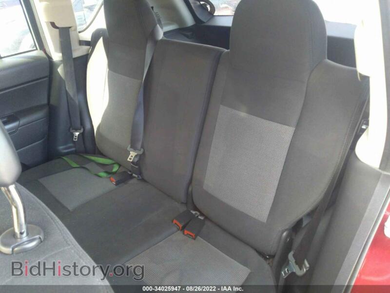 2014 Jeep COMPASS (VIN 1C4NJCBA8ED749607) — photo 8 of 11
