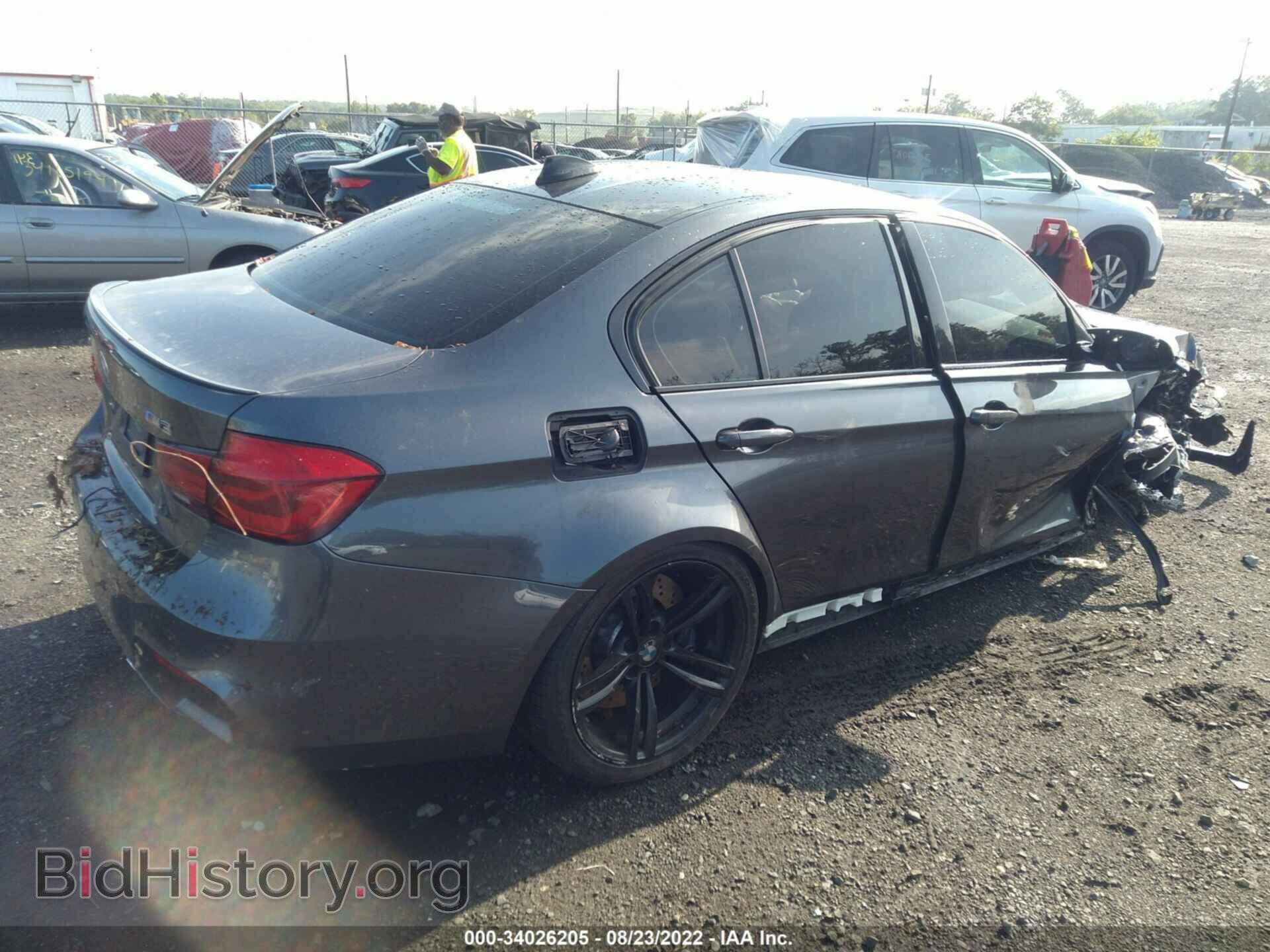 2018 BMW M3 - VIN: WBS8M9C51J5K98588 - Фото 4