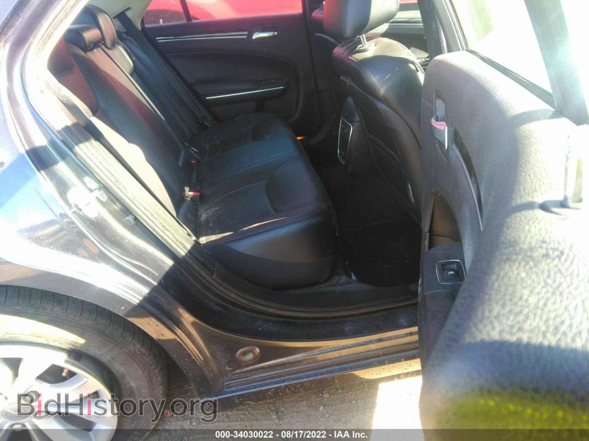 2016 CHRYSLER 300 - VIN: 2C3CCAAG1GH135732 - Фото 8