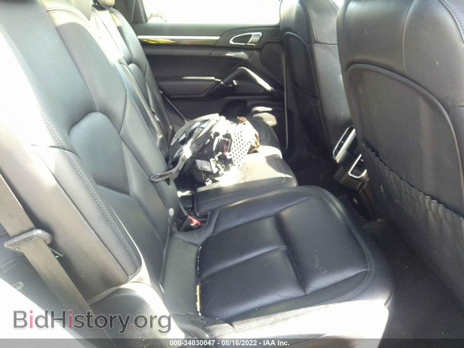 2016 PORSCHE CAYENNE - VIN: WP1AA2A21GKA15262 - Фото 8