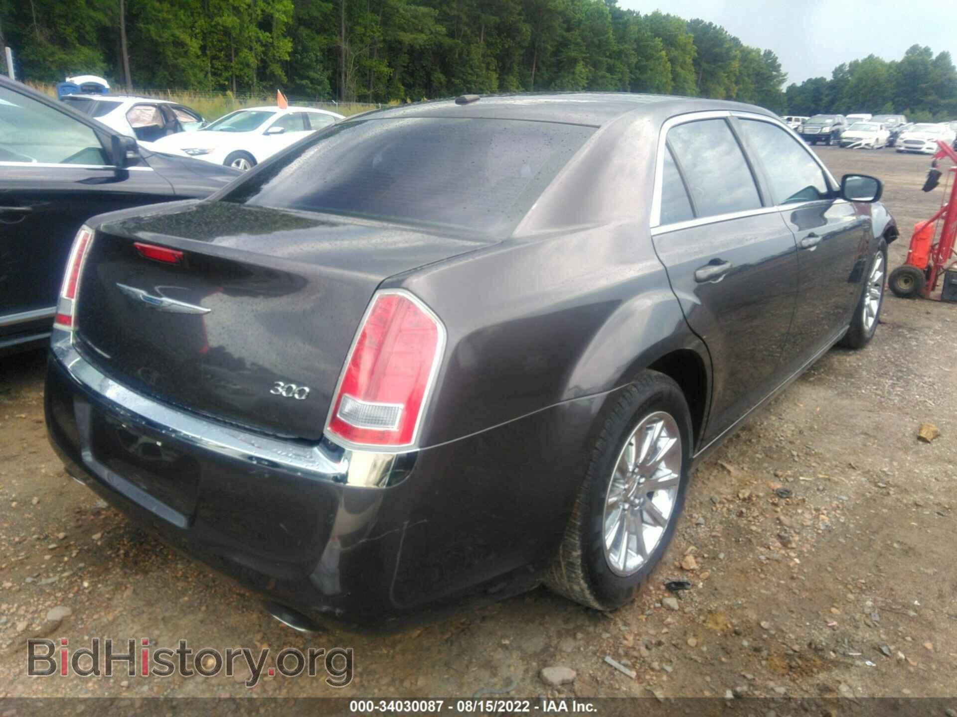 2013 CHRYSLER 300 - VIN: 2C3CCAAG0DH589031 - Фото 4