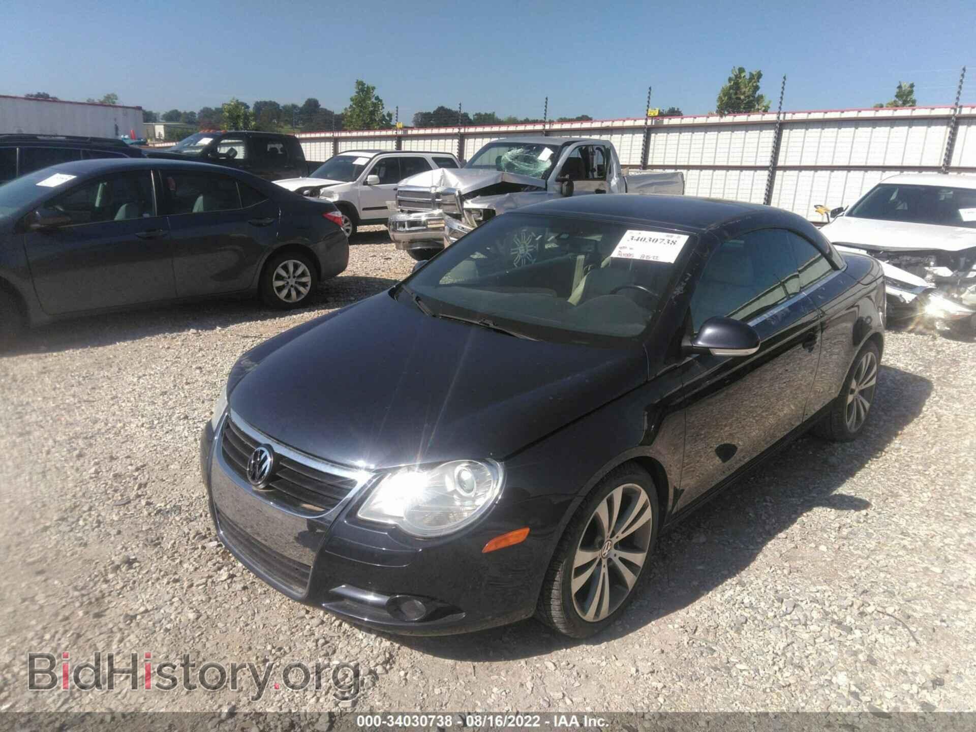 2008 VOLKSWAGEN EOS - VIN: WVWDB71F28V009806 - Фото 2