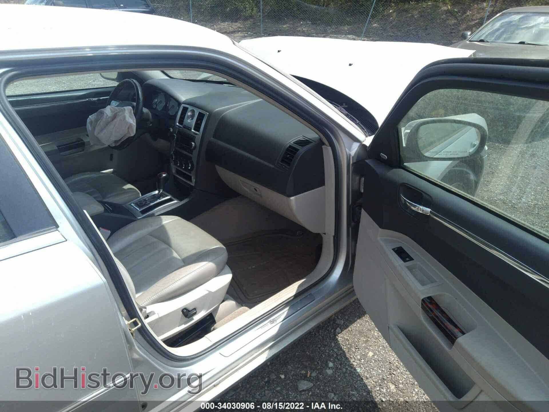 2006 CHRYSLER 300 - VIN: 2C3LA63H46H285518 - Фото 5