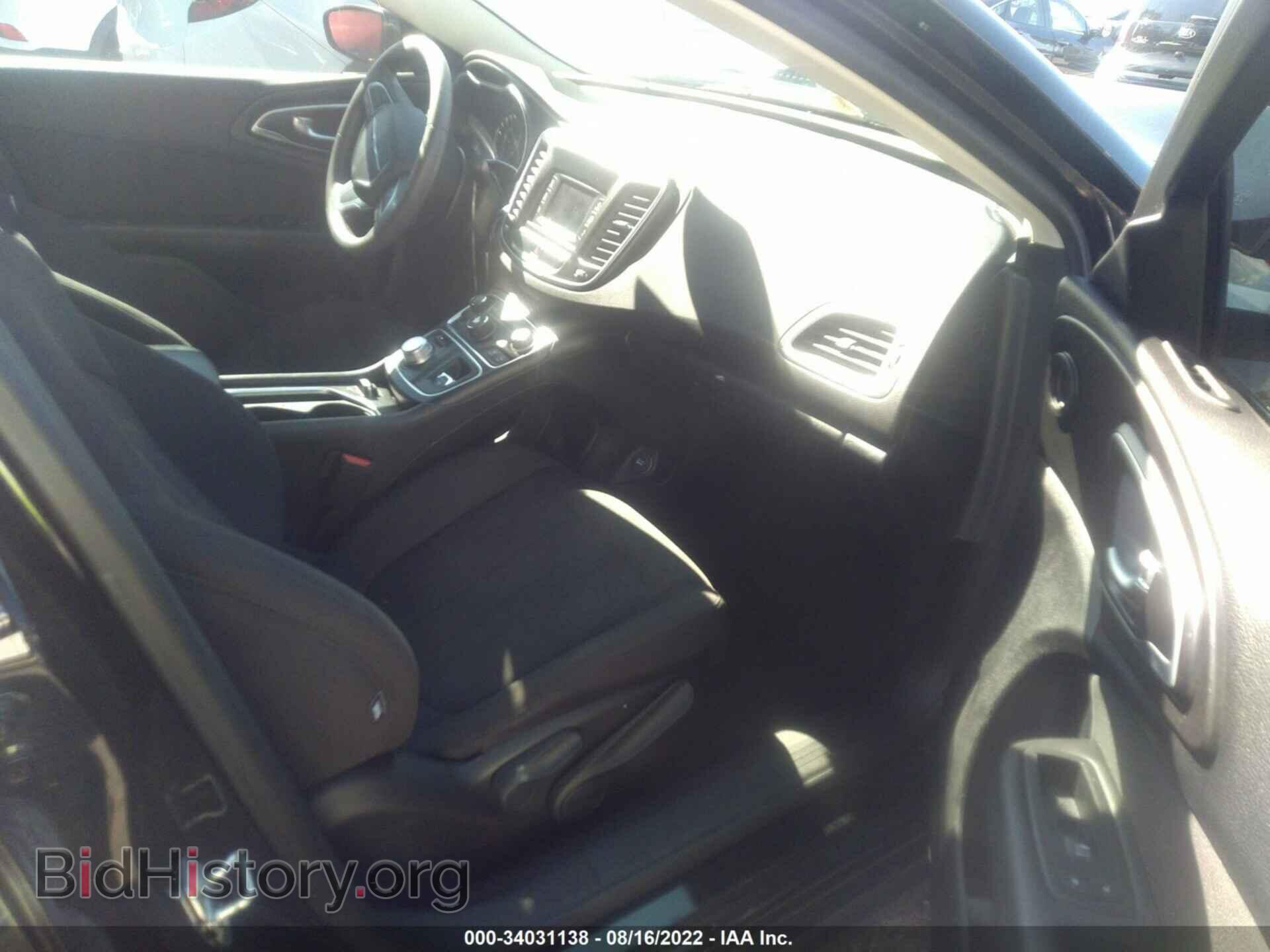 2016 CHRYSLER 200 - VIN: 1C3CCCAB8GN125657 - Фото 5