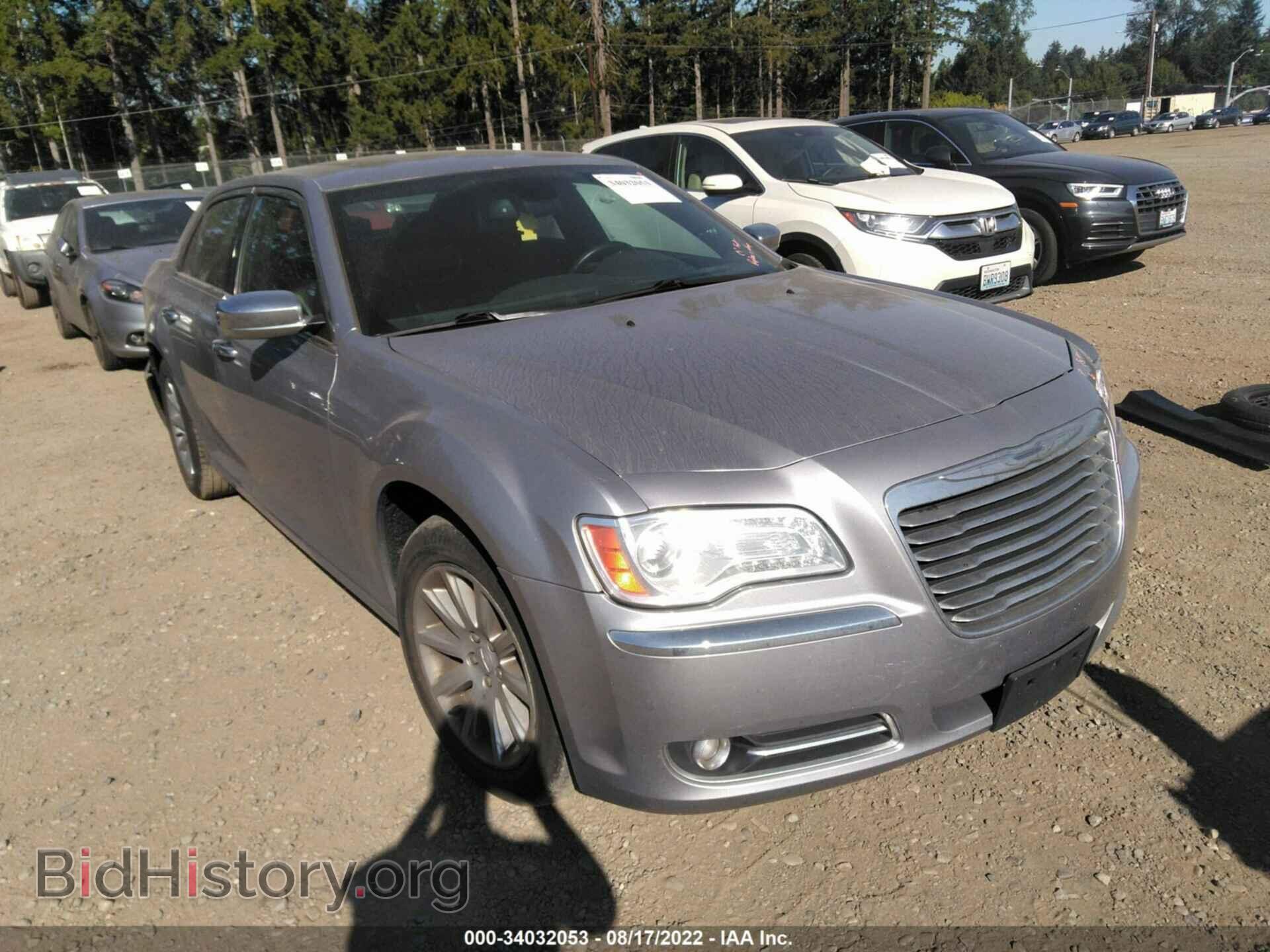 Фотография 2C3CA6CT6BH558862 - CHRYSLER 300 2011