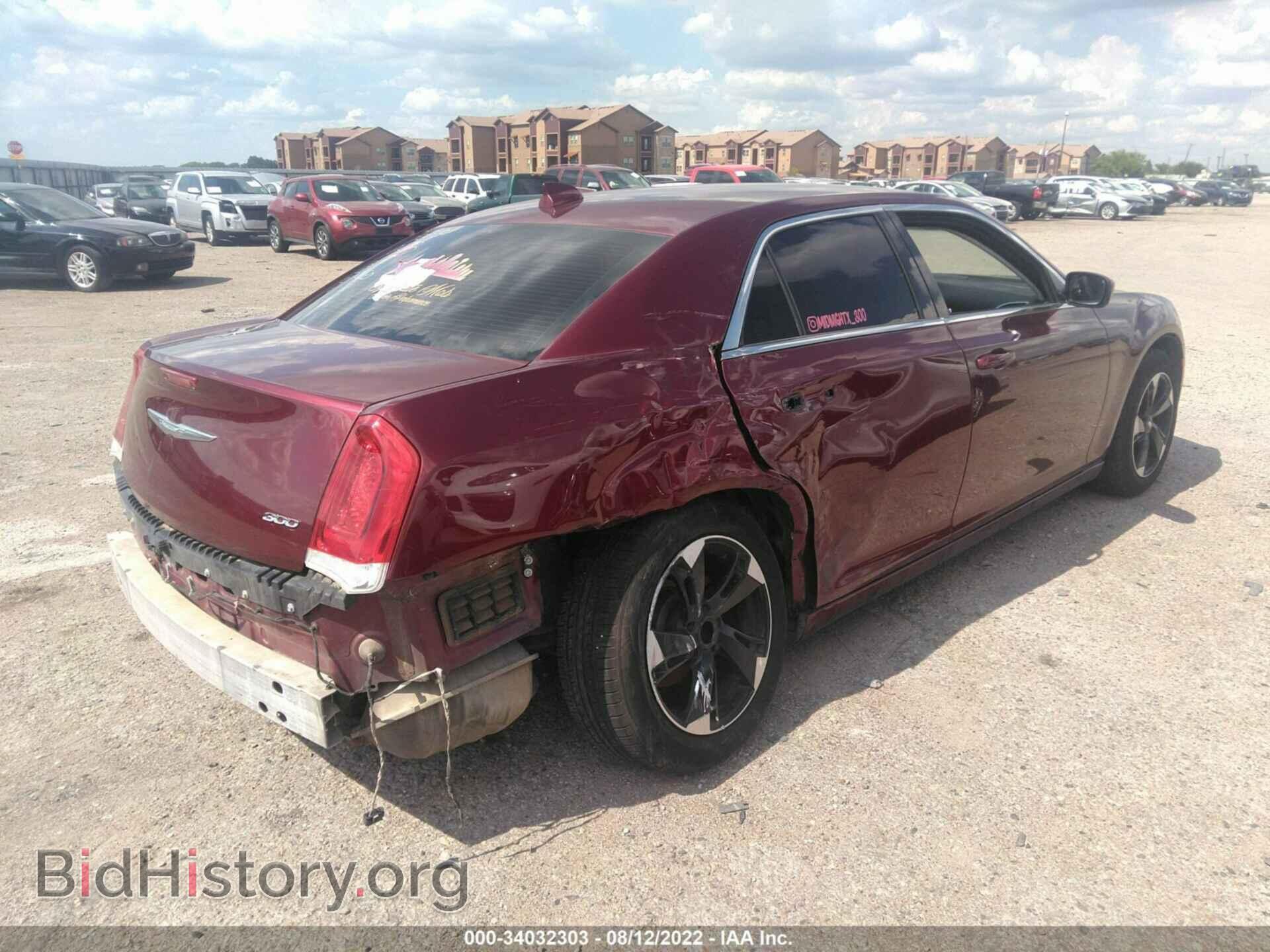 2016 CHRYSLER 300 - VIN: 2C3CCAAG5GH181273 - Фото 4