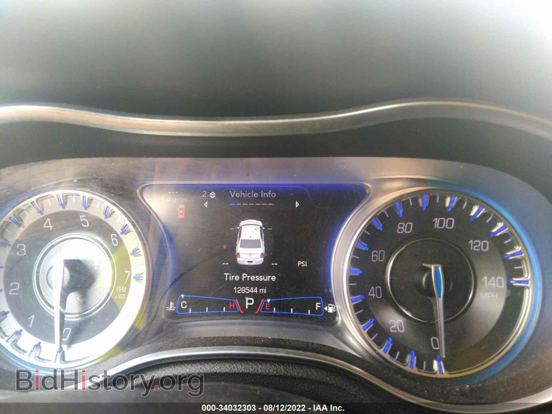 2016 CHRYSLER 300 - VIN: 2C3CCAAG5GH181273 - Фото 7
