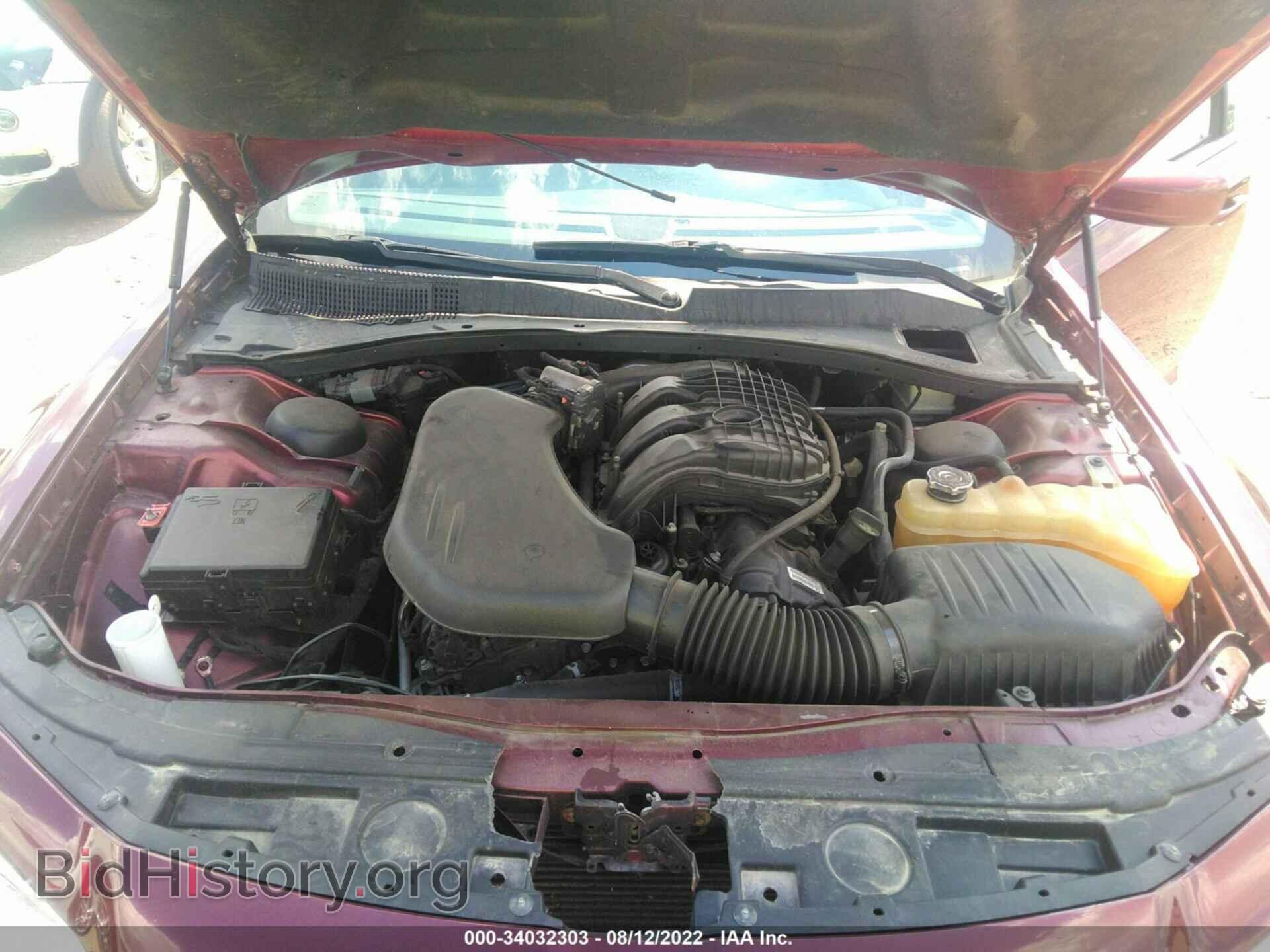 2016 CHRYSLER 300 - VIN: 2C3CCAAG5GH181273 - Фото 10