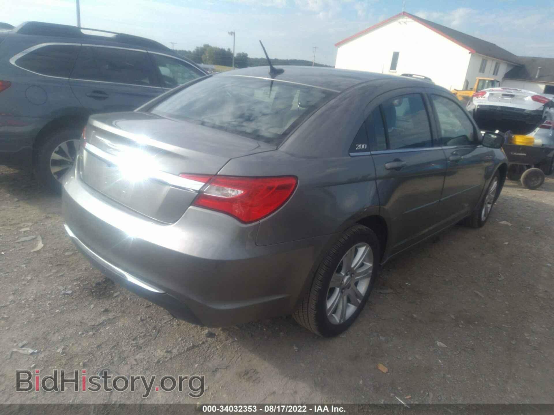 2012 CHRYSLER 200 - VIN: 1C3CCBAGXCN240597 - Photo 4