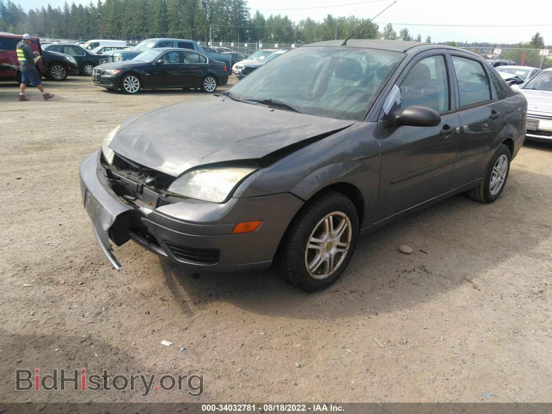 2007 FORD FOCUS - VIN: 1FAFP34N47W272254 - Photo 2