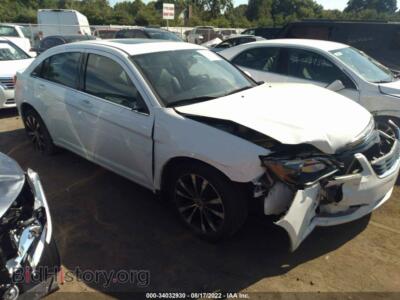 2013 Chrysler 200 Limited, белый — VIN 1C3CCBCG9DN747375, IAAI