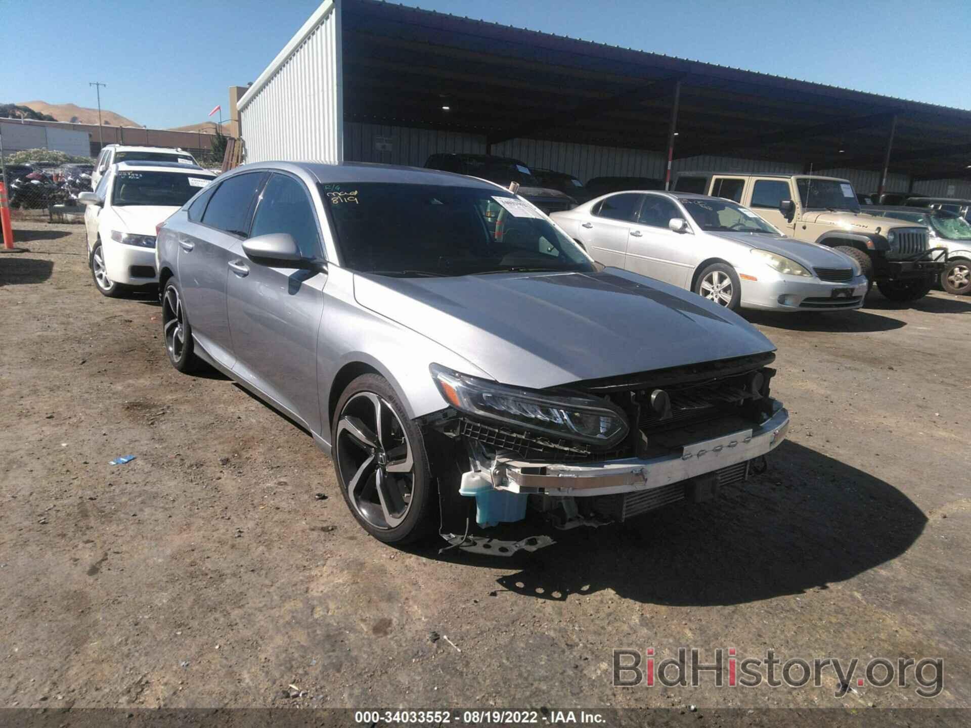 Photo 1HGCV1F39JA153320 - HONDA ACCORD SEDAN 2018