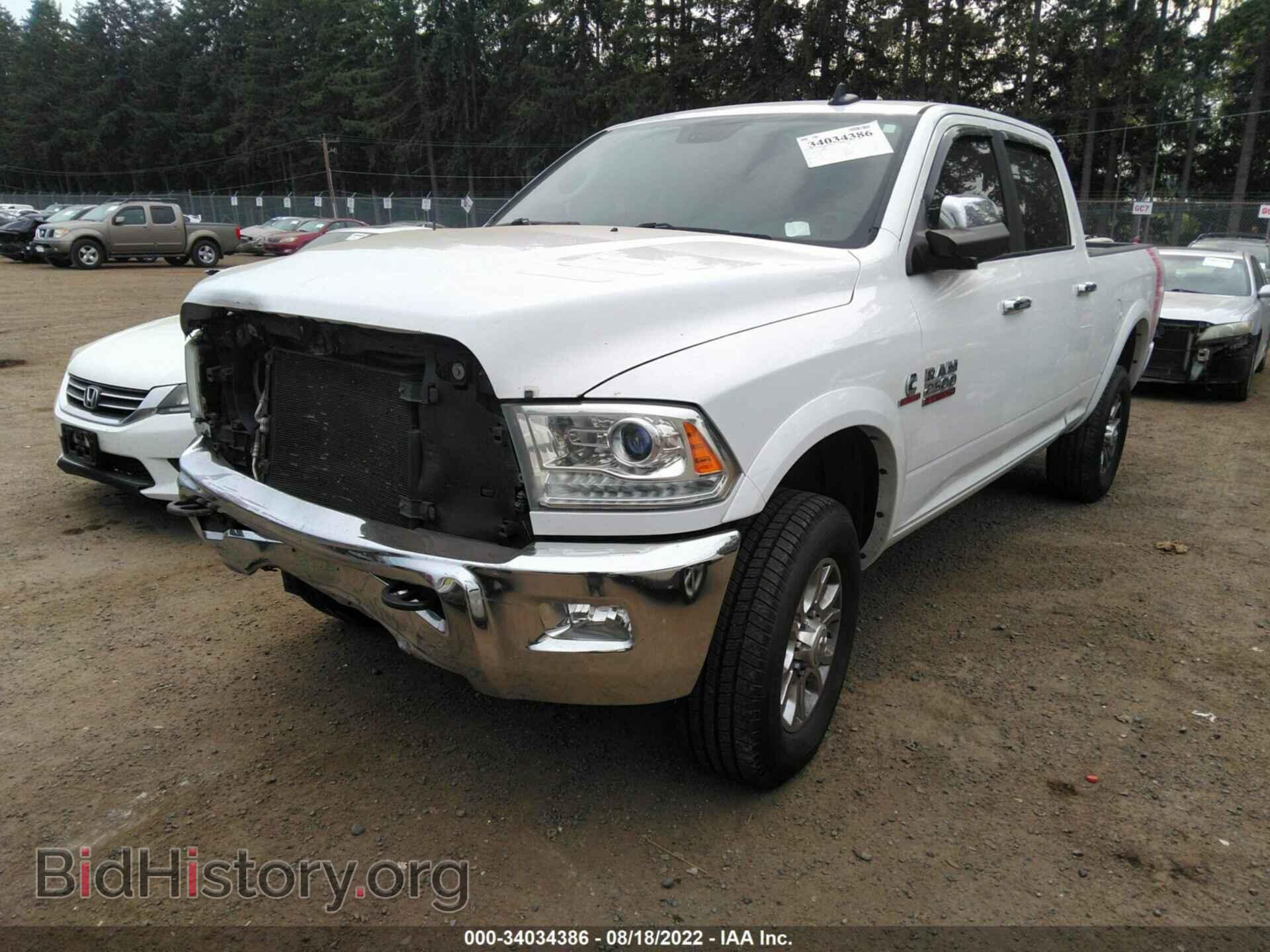 2015 RAM 2500 - VIN: 3C6UR5FL8FG604039 - Фото 2