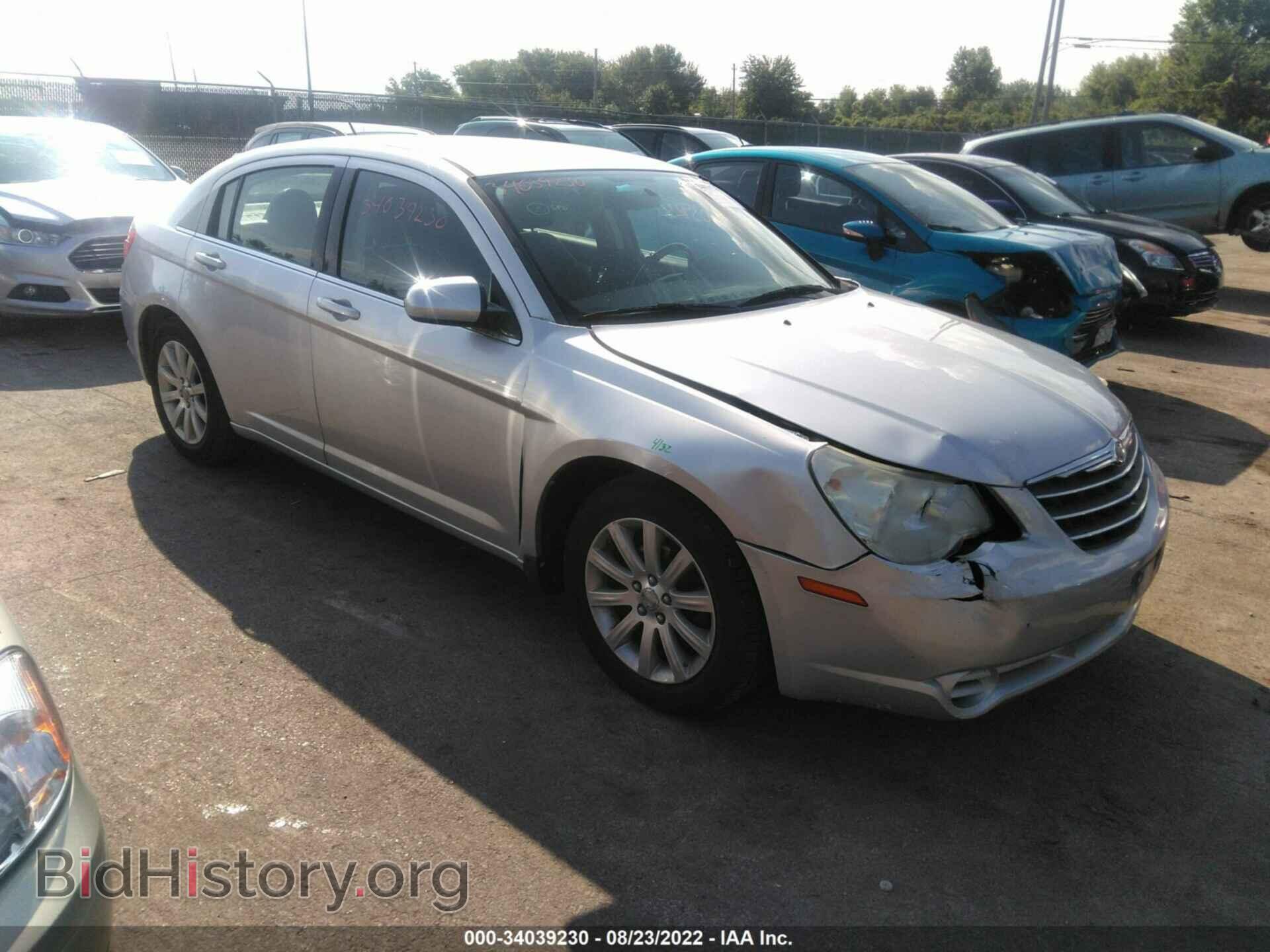 Фотография 1C3CC5FB3AN213463 - CHRYSLER SEBRING 2010