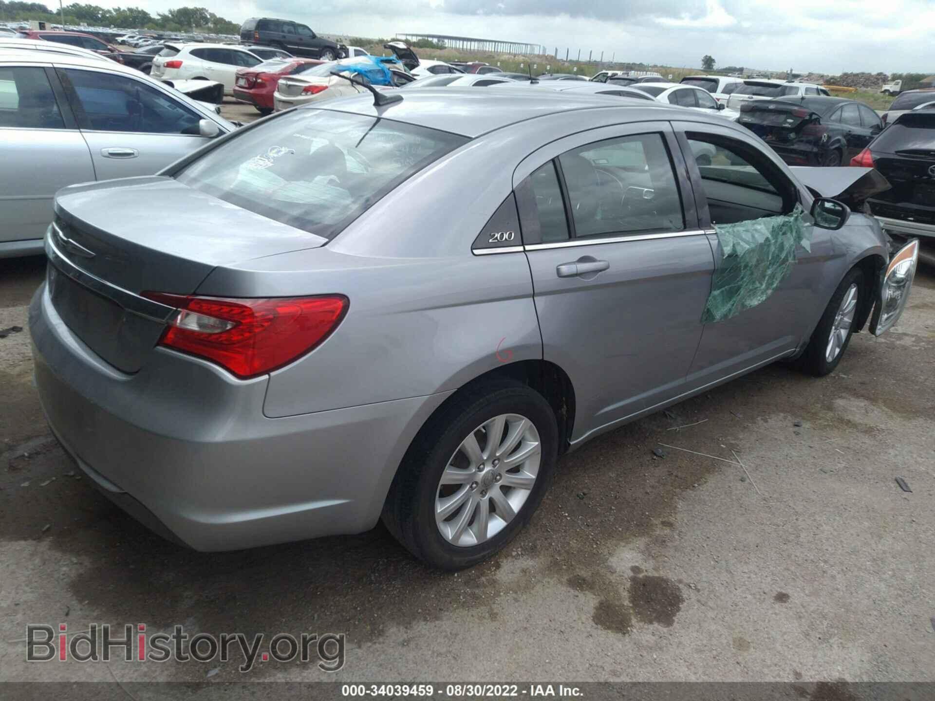 2013 CHRYSLER 200 - VIN: 1C3CCBBB7DN550162 - Фото 4