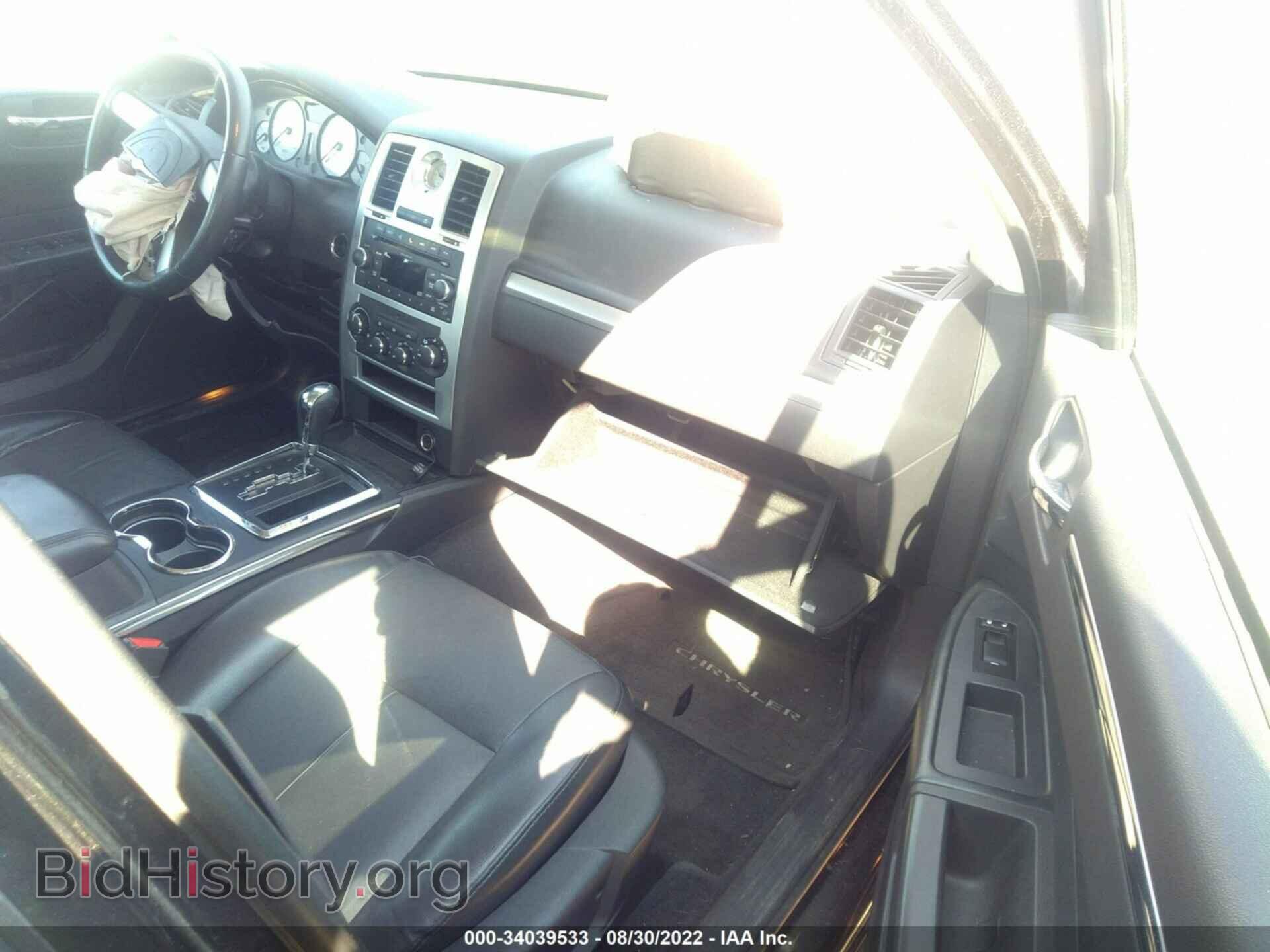 2010 CHRYSLER 300 - VIN: 2C3CA5CV3AH254155 - Photo 5