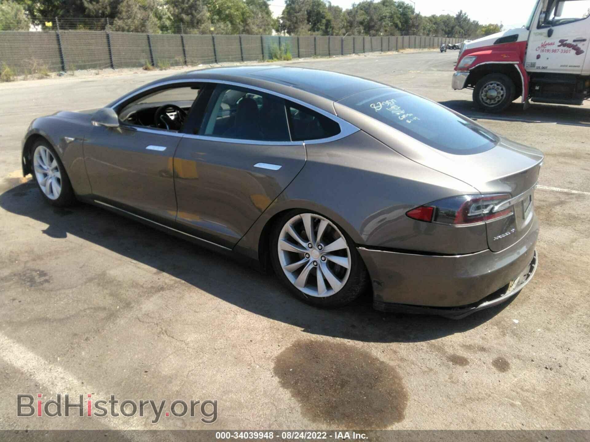2015 TESLA MODEL S - VIN: 5YJSA1H27FF082546 - Фото 3
