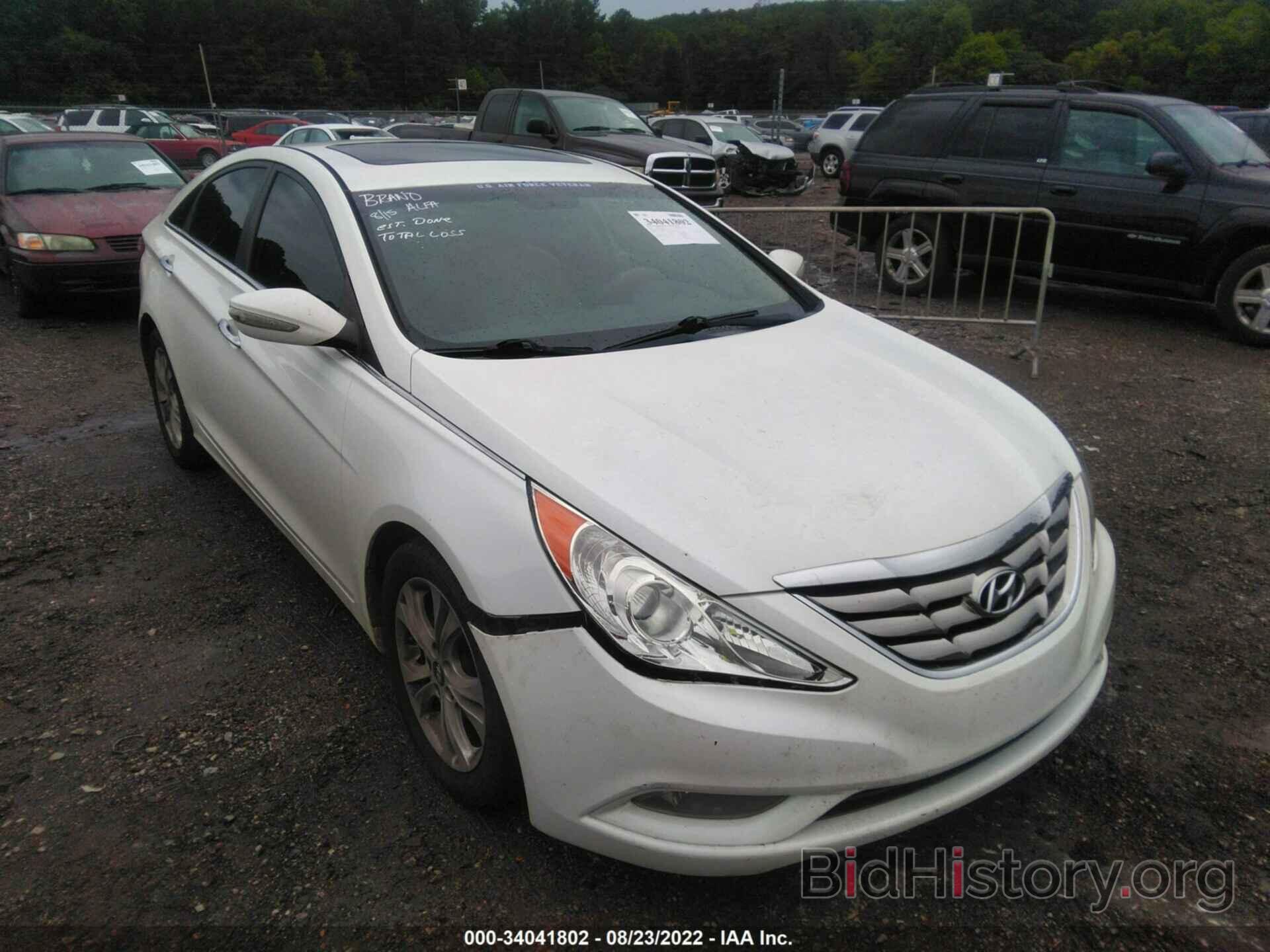 Photo 5NPEC4AC0BH257453 - HYUNDAI SONATA 2011