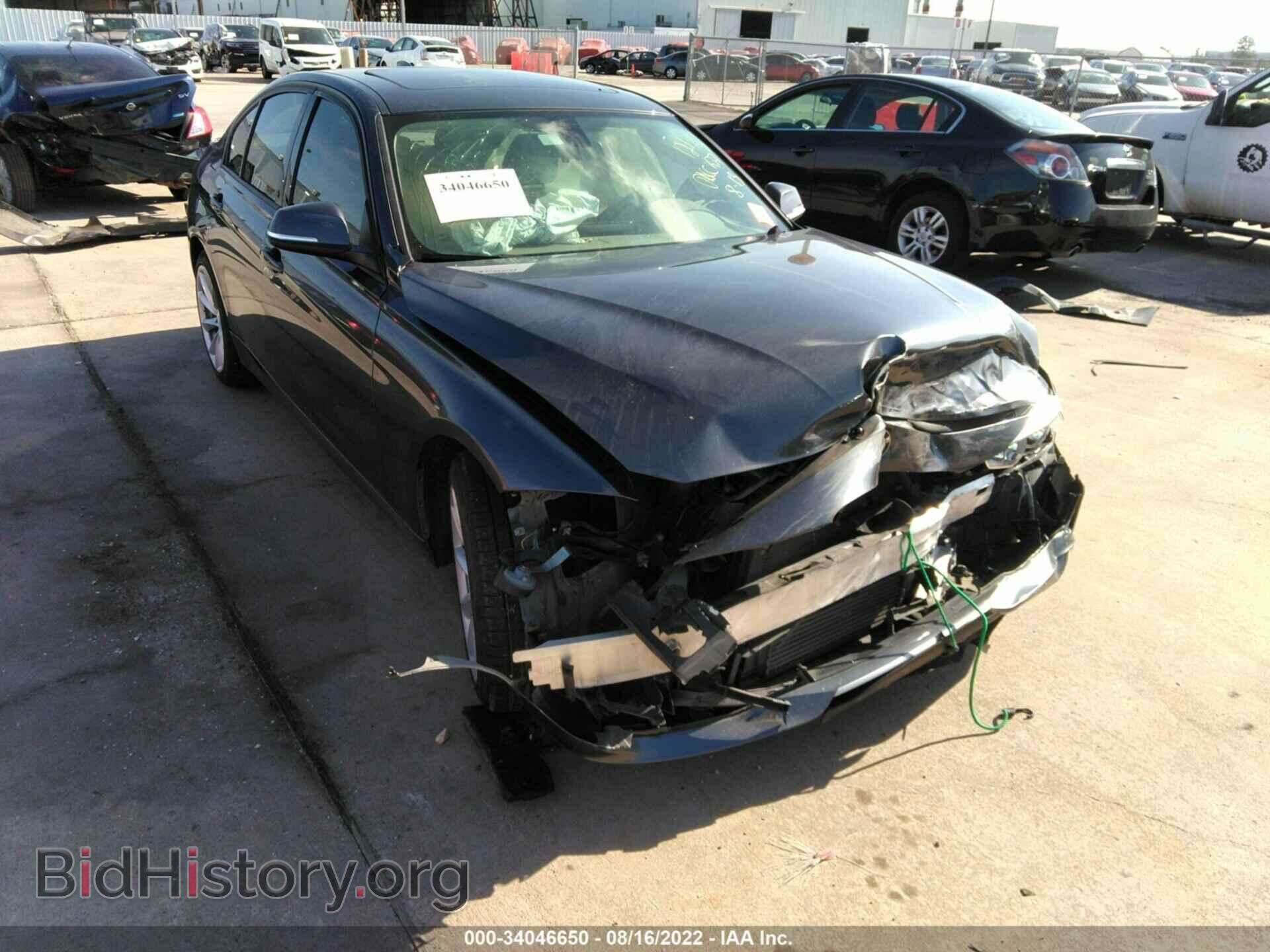 Photo WBA3A5C55CF348440 - BMW 3 SERIES 2012