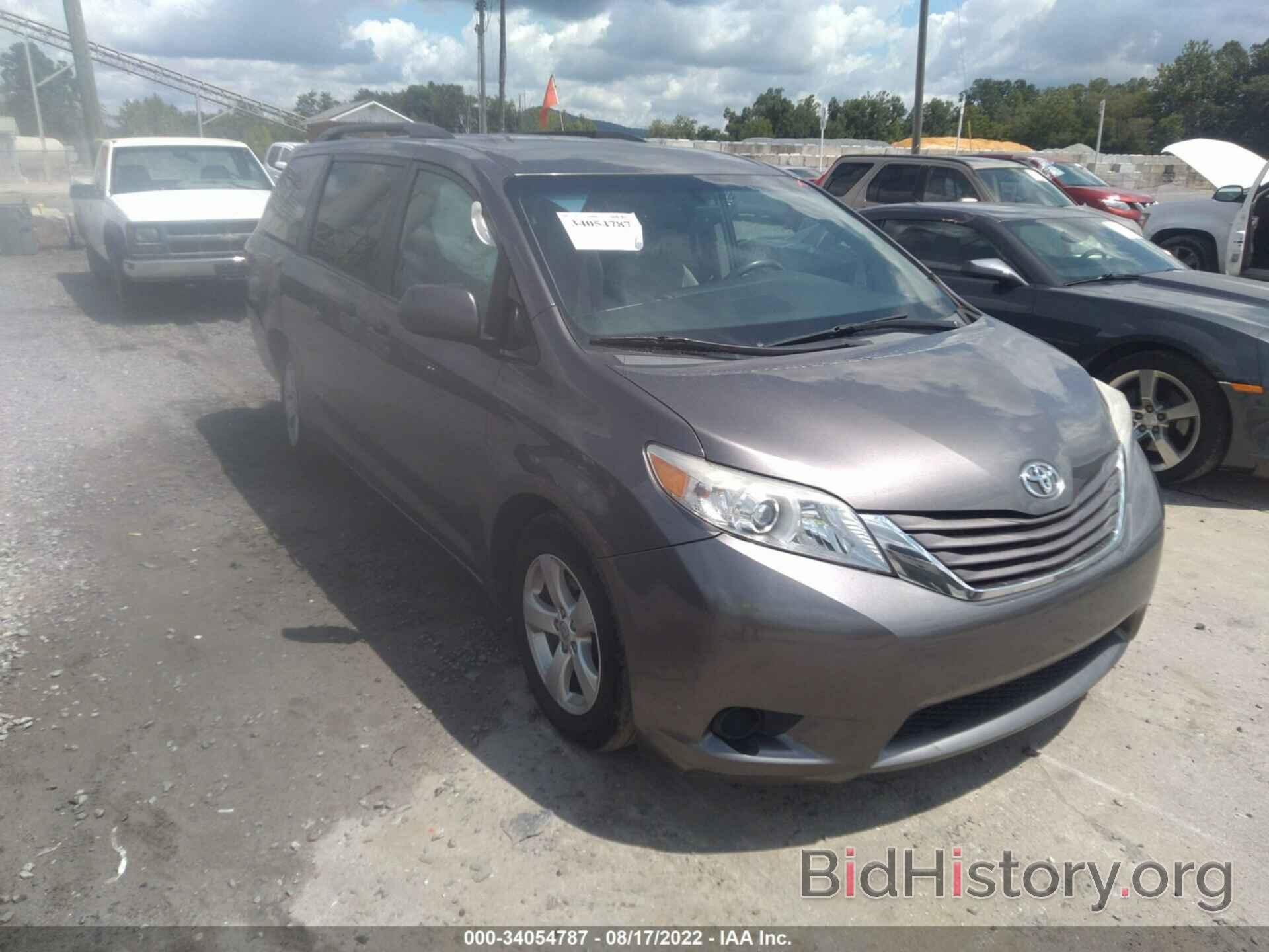 Photo 5TDKK3DC7FS611304 - TOYOTA SIENNA 2015