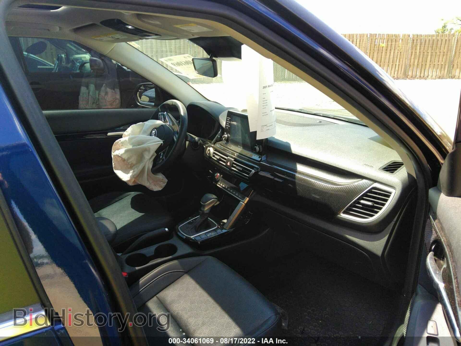2021 KIA SELTOS - VIN: KNDERCAA5M7186815 - Фото 5